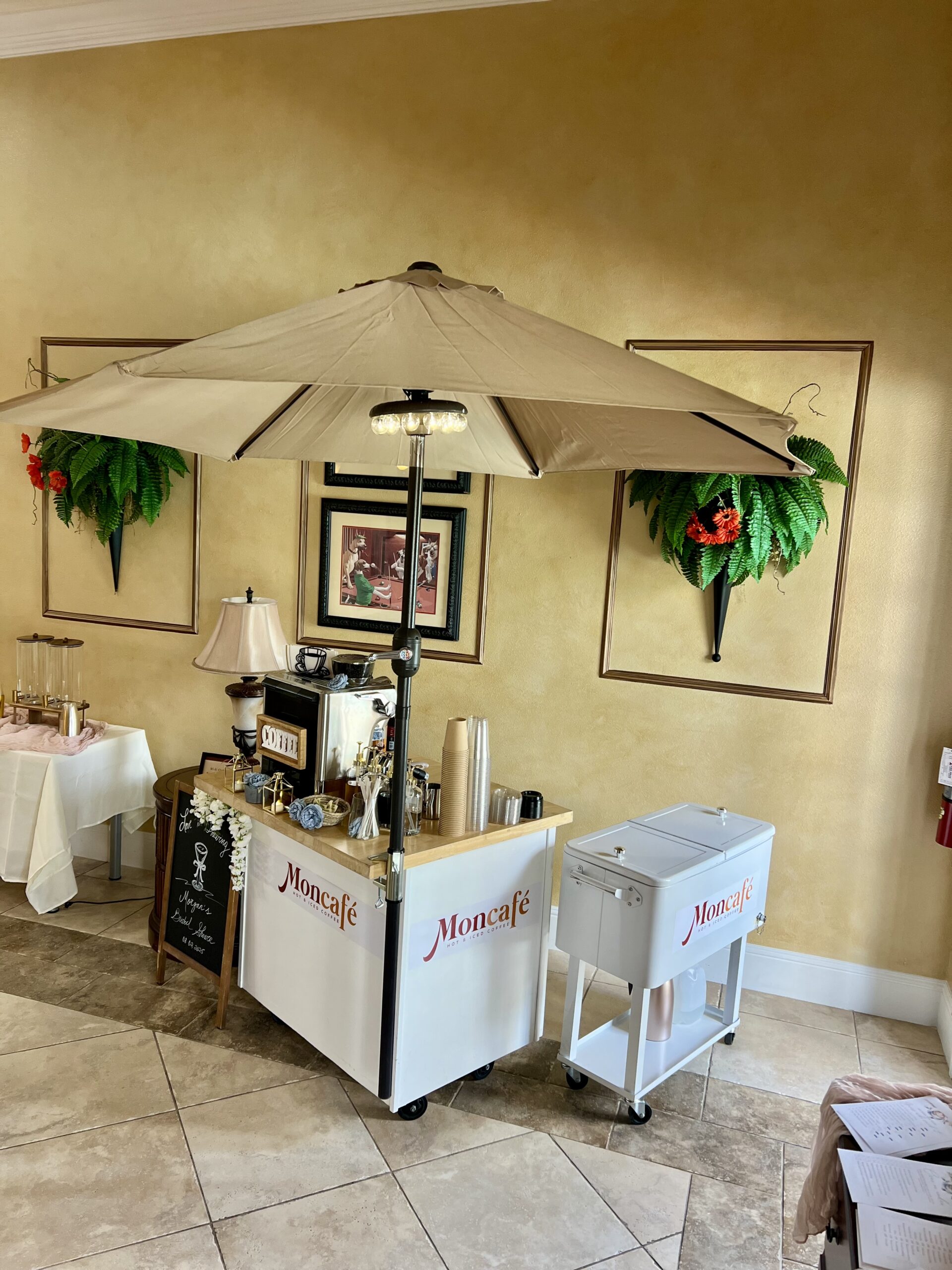 Moncafé mobile coffee cart